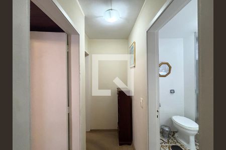 Sala - corredor  de apartamento à venda com 2 quartos, 66m² em Copacabana, Rio de Janeiro