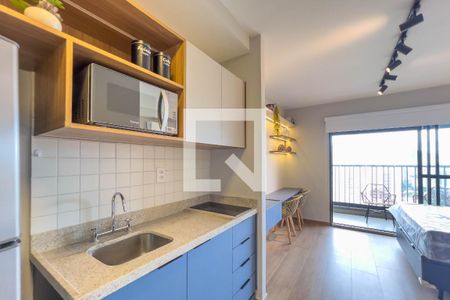 Cozinha de kitnet/studio para alugar com 1 quarto, 29m² em Liberdade, São Paulo
