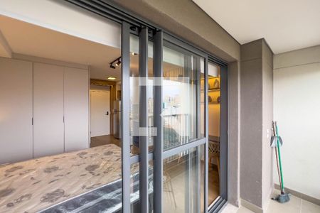 Varanda de kitnet/studio para alugar com 1 quarto, 29m² em Liberdade, São Paulo