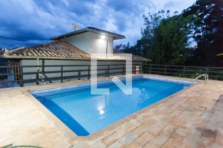 Casa de Condomínio à venda com 3 quartos, 342m² em Vile de Montagne, Nova Lima