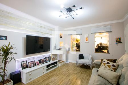 Sala de casa à venda com 2 quartos, 200m² em Santa Maria, Santo André