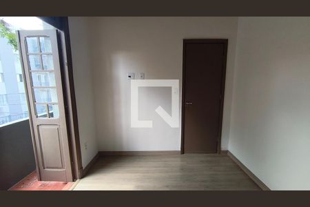 Quarto 1 de casa para alugar com 2 quartos, 45m² em Jardim da Gloria, São Paulo