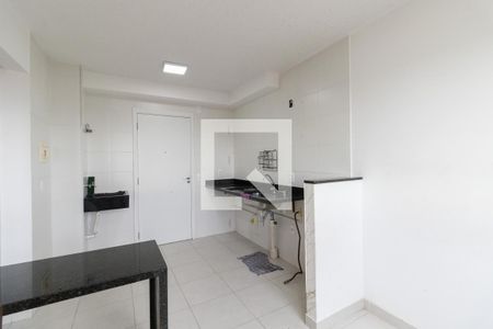 Sala e Cozinha de apartamento para alugar com 2 quartos, 32m² em Fazenda Aricanduva, São Paulo