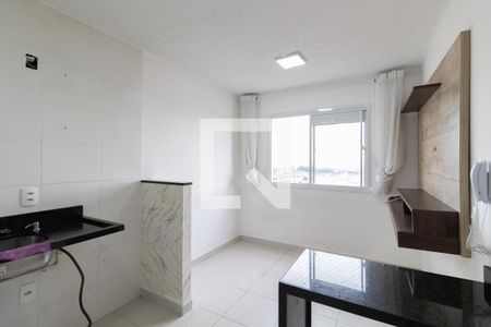 Sala e Cozinha de apartamento para alugar com 2 quartos, 32m² em Fazenda Aricanduva, São Paulo