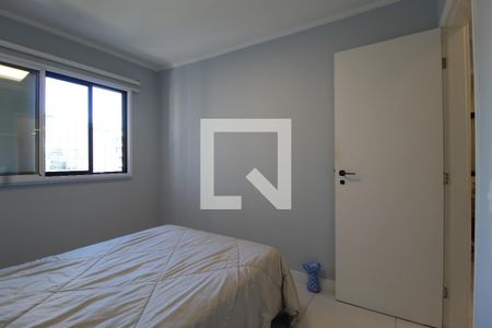 Quarto 1 de apartamento para alugar com 3 quartos, 78m² em Vila Olímpia, São Paulo