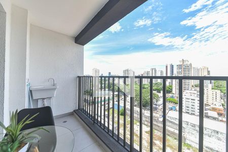 Varanda de kitnet/studio para alugar com 1 quarto, 27m² em Santo Amaro, São Paulo
