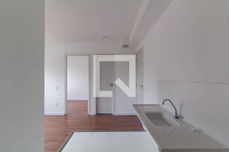 Cozinha de apartamento para alugar com 2 quartos, 32m² em Quinta da Paineira, São Paulo