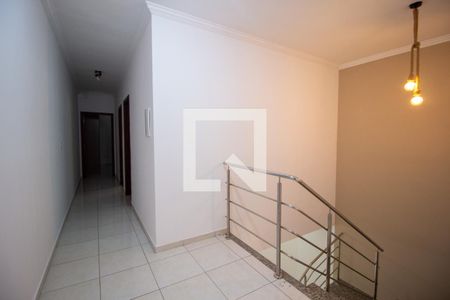 Corredor de casa para alugar com 3 quartos, 149m² em Jardim Leocadia, Sorocaba