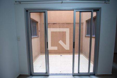 Área de Luz de casa para alugar com 3 quartos, 149m² em Jardim Leocadia, Sorocaba