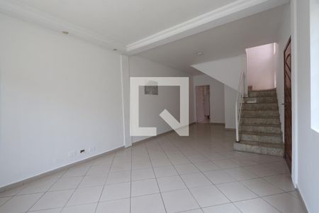 Sala de casa à venda com 3 quartos, 120m² em Vila Zelina, São Paulo