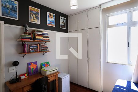 Quarto 1 de apartamento à venda com 2 quartos, 54m² em Sagrada Família, Belo Horizonte
