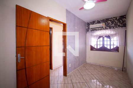 Quarto 2 de casa para alugar com 2 quartos, 80m² em Porto Novo, São Gonçalo