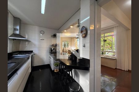 Apartamento à venda com 3 quartos, 135m² em Serra, Belo Horizonte