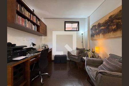 Apartamento à venda com 3 quartos, 135m² em Serra, Belo Horizonte