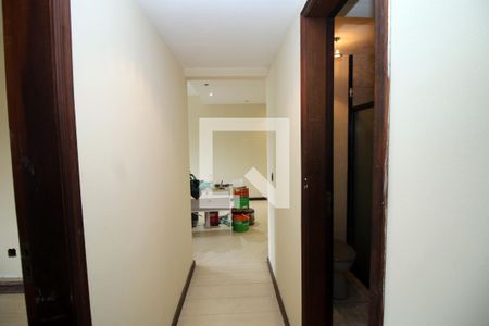 Sala - Corredor de apartamento para alugar com 2 quartos, 68m² em Penha Circular, Rio de Janeiro