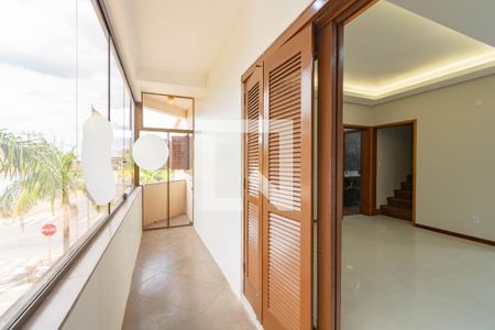 Apartamento à venda com 3 quartos, 255m² em Fátima, Canoas