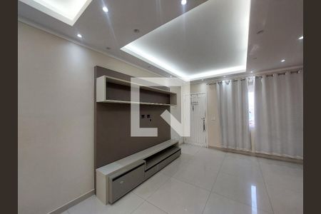 Sala de casa de condomínio para alugar com 3 quartos, 97m² em Rio Bonito, São Paulo