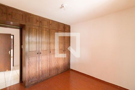 Casa para alugar com 2 quartos, 110m² em Jardim Ivana, São Paulo