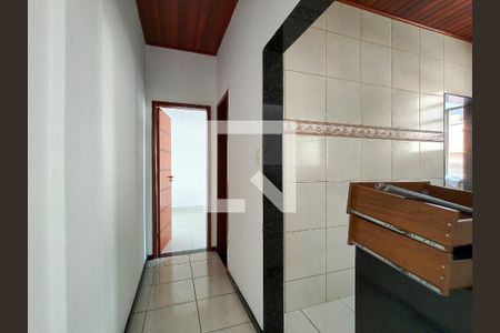 Corredor de apartamento para alugar com 1 quarto, 44m² em Imperial de São Cristóvão, Rio de Janeiro