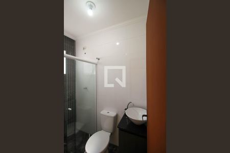 Banheiro de apartamento para alugar com 1 quarto, 40m² em Vila Divina Pastora, São Paulo