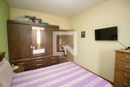 Quarto 1 de casa à venda com 3 quartos, 250m² em Nacional, Contagem