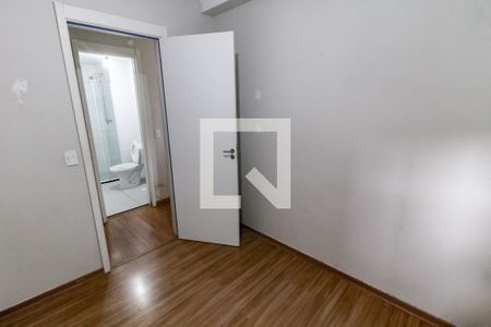 Quarto 1 de apartamento para alugar com 2 quartos, 42m² em Jardim Monte Alegre, Taboão da Serra