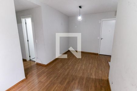 Sala de apartamento para alugar com 2 quartos, 42m² em Jardim Monte Alegre, Taboão da Serra