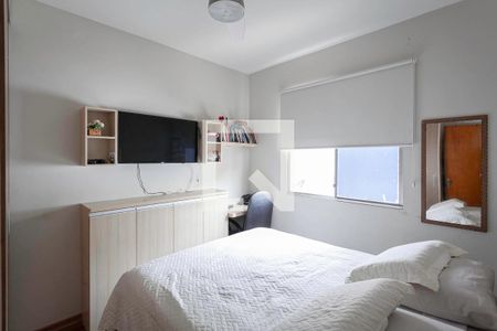 Quarto 1 de apartamento à venda com 2 quartos, 64m² em Heliópolis, Belo Horizonte