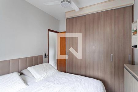 Quarto 1 de apartamento à venda com 2 quartos, 64m² em Heliópolis, Belo Horizonte