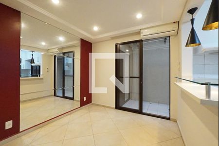 Casa de Condomínio à venda com 3 quartos, 90m² em Vila Brasilio Machado, São Paulo