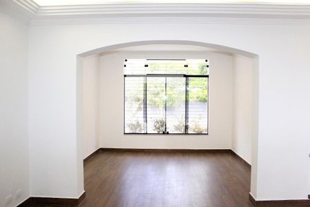 Sala de casa para alugar com 3 quartos, 322m² em Jardim Maia, Guarulhos