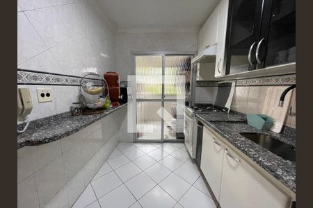 Cozinha e Área de Serviço de apartamento à venda com 2 quartos, 74m² em Jardim Ester, São Paulo