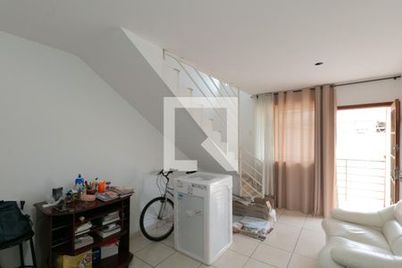 Casa à venda com 2 quartos, 70m² em Céu Azul, Belo Horizonte