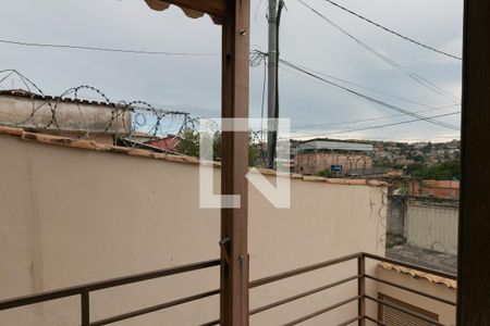 Casa à venda com 2 quartos, 70m² em Céu Azul, Belo Horizonte