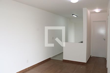 Apartamento para alugar com 2 quartos, 52m² em Jardim de Lourdes, Embu das Artes