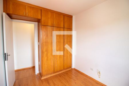 Quarto 1 de apartamento para alugar com 1 quarto, 52m² em Jardim Cláudia, São Paulo