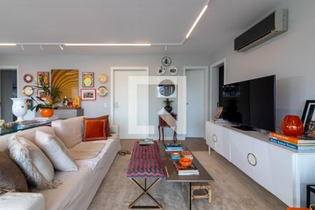 Sala de apartamento para alugar com 3 quartos, 170m² em Indianópolis, São Paulo