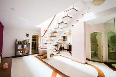 Sala de casa à venda com 4 quartos, 352m² em Paraíso, Santo André