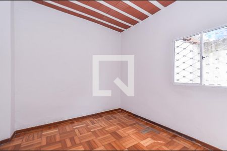 Quarto 1 de casa para alugar com 2 quartos, 60m² em Concórdia, Belo Horizonte