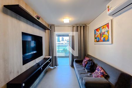 Sala de apartamento para alugar com 1 quarto, 55m² em Vila Regente Feijó, São Paulo