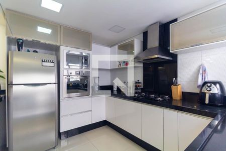 Cozinha de casa de condomínio para alugar com 3 quartos, 160m² em Vila Independencia, São Paulo