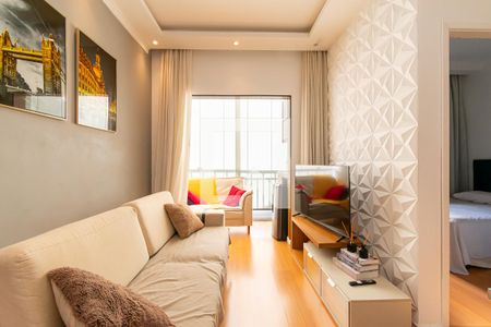 Sala de apartamento à venda com 2 quartos, 49m² em Vila Alóis, São Paulo