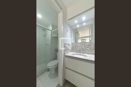 Banheiro de apartamento à venda com 1 quarto, 35m² em Brooklin, São Paulo