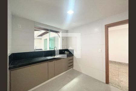 Casa de Condomínio à venda com 3 quartos, 360m² em Santa Branca, Belo Horizonte