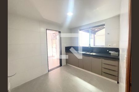 Casa de Condomínio à venda com 3 quartos, 360m² em Santa Branca, Belo Horizonte