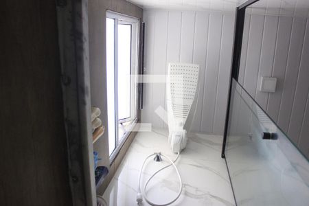 Banheiro de apartamento à venda com 2 quartos, 43m² em Jardim Rosa de Franca, Guarulhos