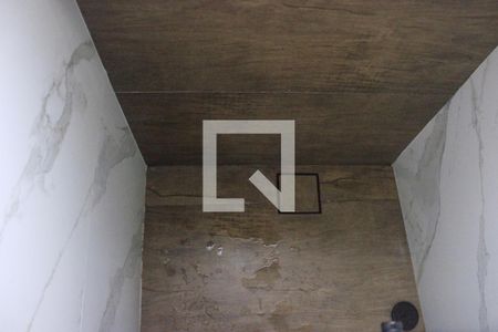 Banheiro de apartamento à venda com 2 quartos, 43m² em Jardim Rosa de Franca, Guarulhos