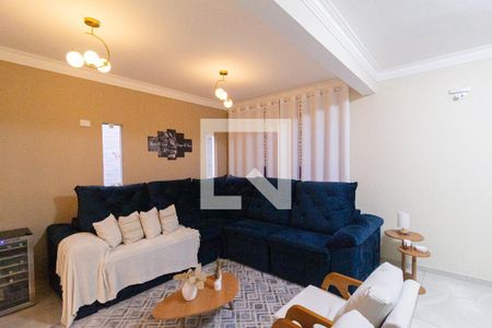 Sala de casa para alugar com 3 quartos, 255m² em Jardim Elzinha, Carapicuíba