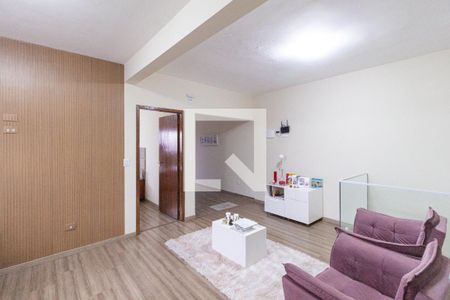 Sala de casa para alugar com 3 quartos, 255m² em Jardim Elzinha, Carapicuíba