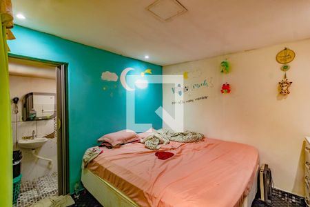 Casa à venda com 3 quartos, 180m² em Vila Fachini, São Paulo